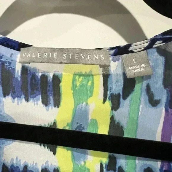♥️♥️ VALERIE STEVENS V-NECK BLOUSE SIZE L - Picture 4 of 4